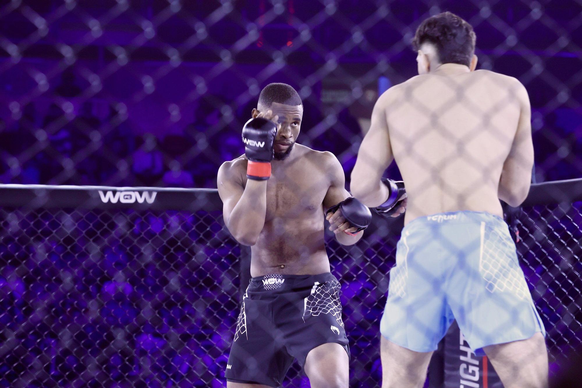 En imágenes: El Buesa se rinde al MMA con Topuria como estrella