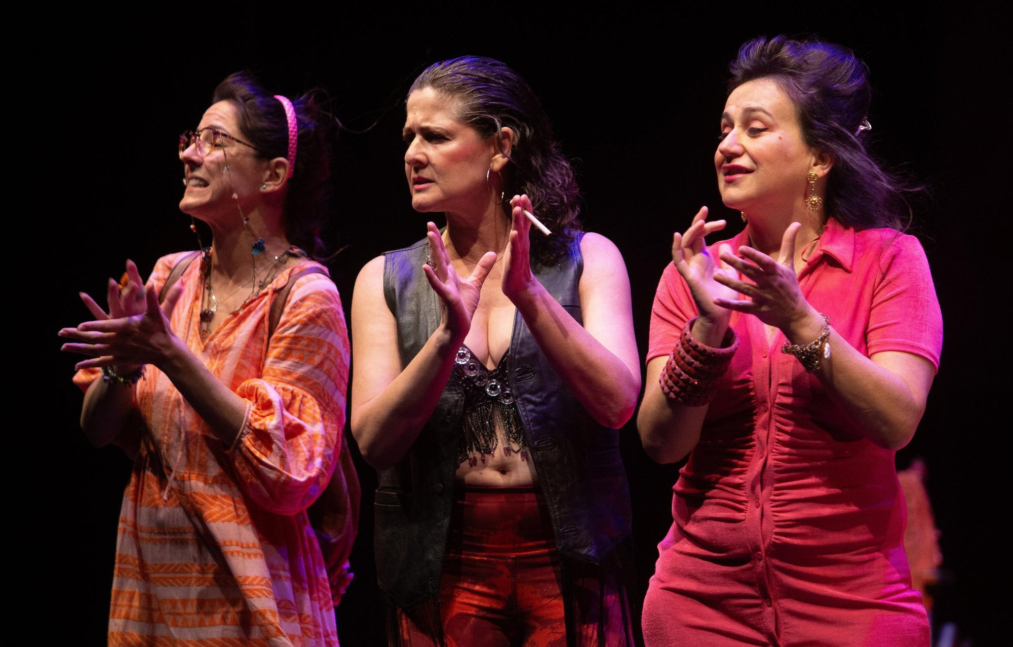 Fotos de 'Las bingueras de Eurípides' en el Festival de Teatro de Olite 2025
