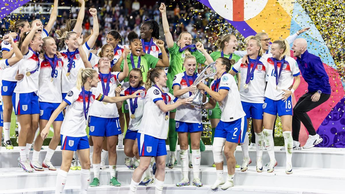 Inglaterra celebra su gran éxito en la Eurocopa.