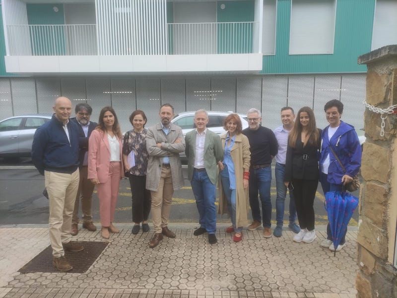 Las 24 nuevas viviendas de alquiler social de Urretxu, por dentro y por fuera
