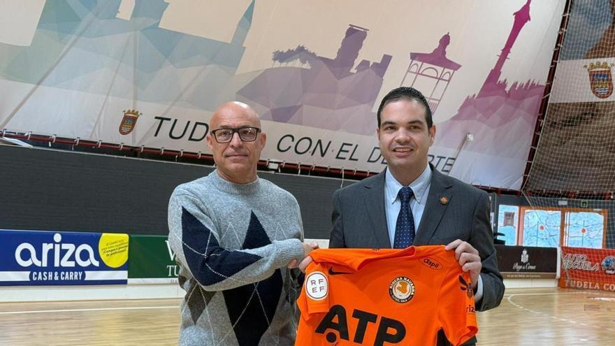 Juanito, presentado como nuevo entrenador del Ribera Navarra