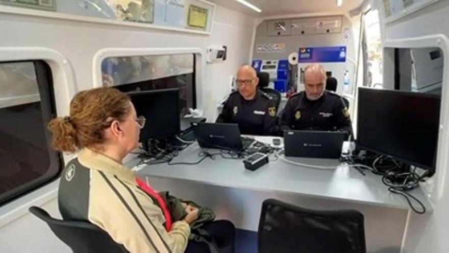 La oficina móvil de la Policía Nacional volverá a Gernika-Lumo en septiembre
