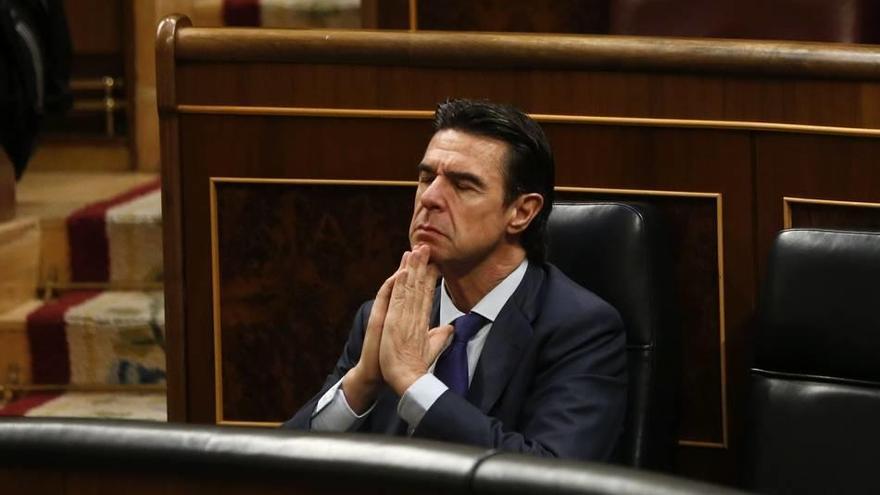 ElJosé Manuel Soria renunció ayer al Ministerio de Hacienda, el liderazgo del PP canario, su escaño en el Congreso y cualquier otra actividad política. Foto: Efe