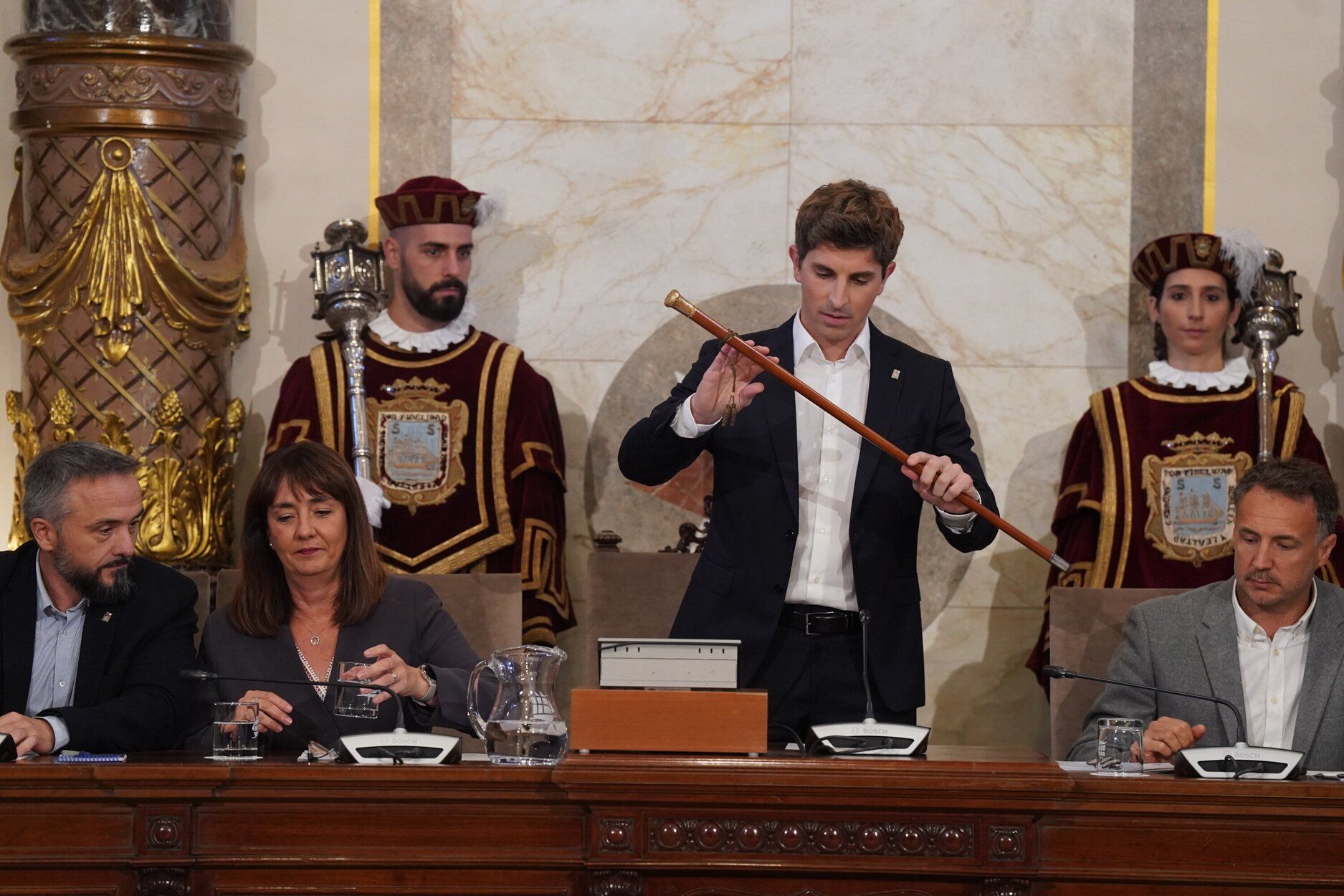 Jon Insausti ya es nuevo alcalde de Donostia: así ha sido su elección