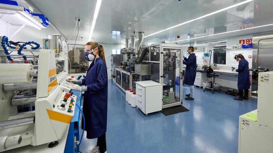 Prototipado de baterías de litio en CIC energiGUNE. Prototipado de baterías de litio en CIC energiGUNE.