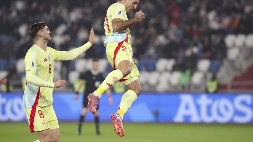 Mikel Oyarzabal marca dos goles más con España