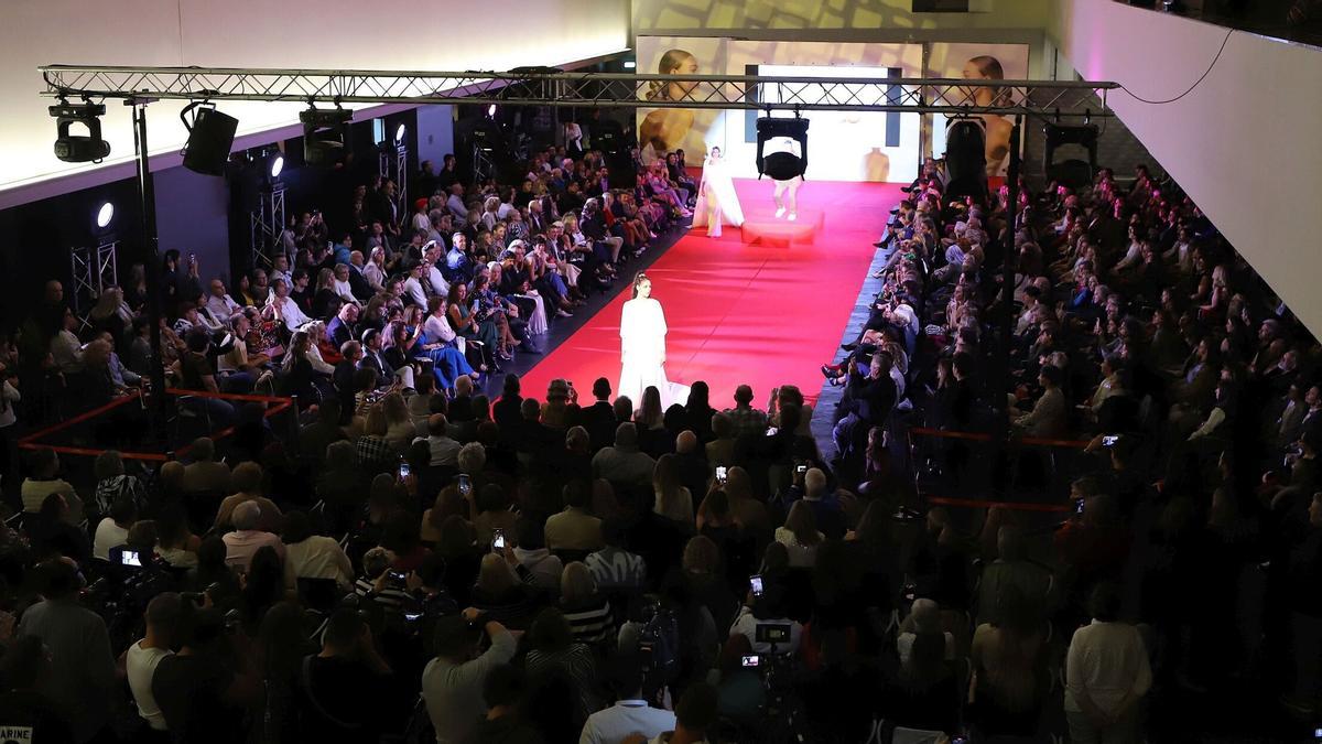 Desfile el año pasado en Pamplona para mostrar las últimas tendencias en peluquería de boda.