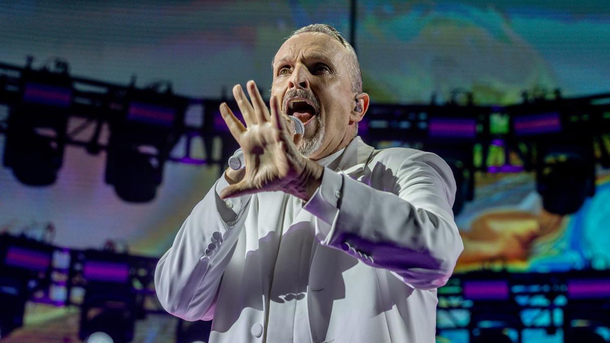 Miguel Bosé culpa a las políticas ecologistas de los incendios: "Espero que  en el próximo infierno sean ellos los que ardan"
