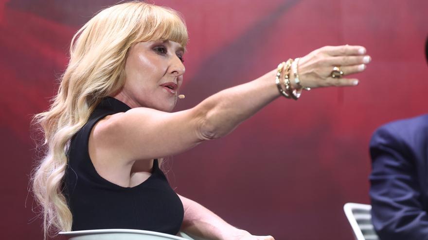 Cayetana Guillén Cuervo asiste al concierto de 'LOVG' tras reconciliarse con Amaia Montero