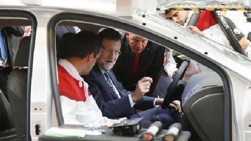 Funcas estima que la economía española ha tocado techo y rebaja sus previsiones