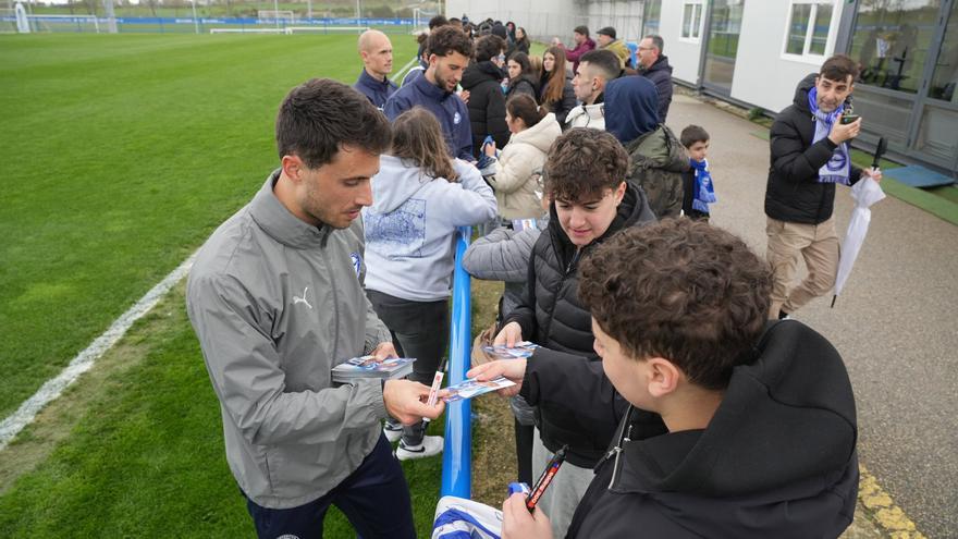 La afición arropa al Alavés
