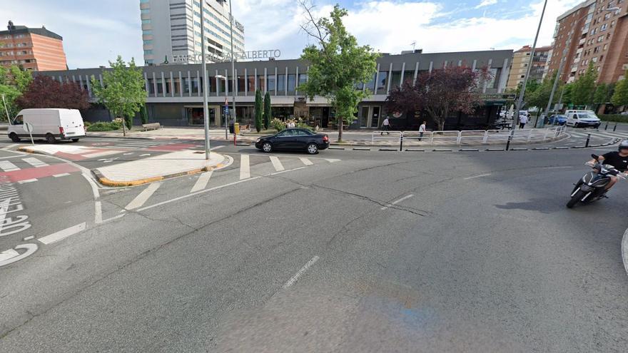 Atropello en Pamplona: un ciclista herido tras ser arrollado por un coche