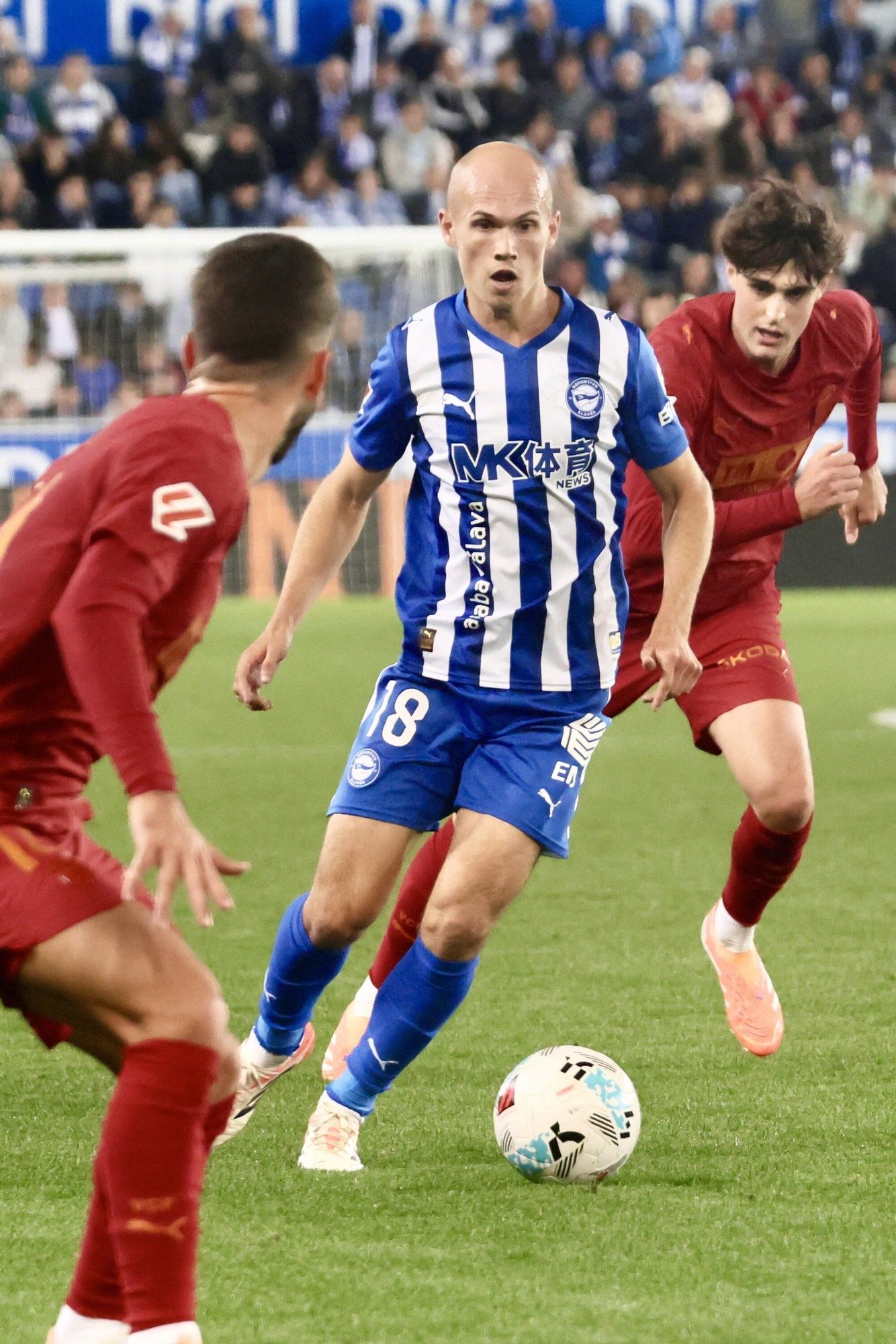 Todas las fotos del Alavés-Valencia en Mendizorroza