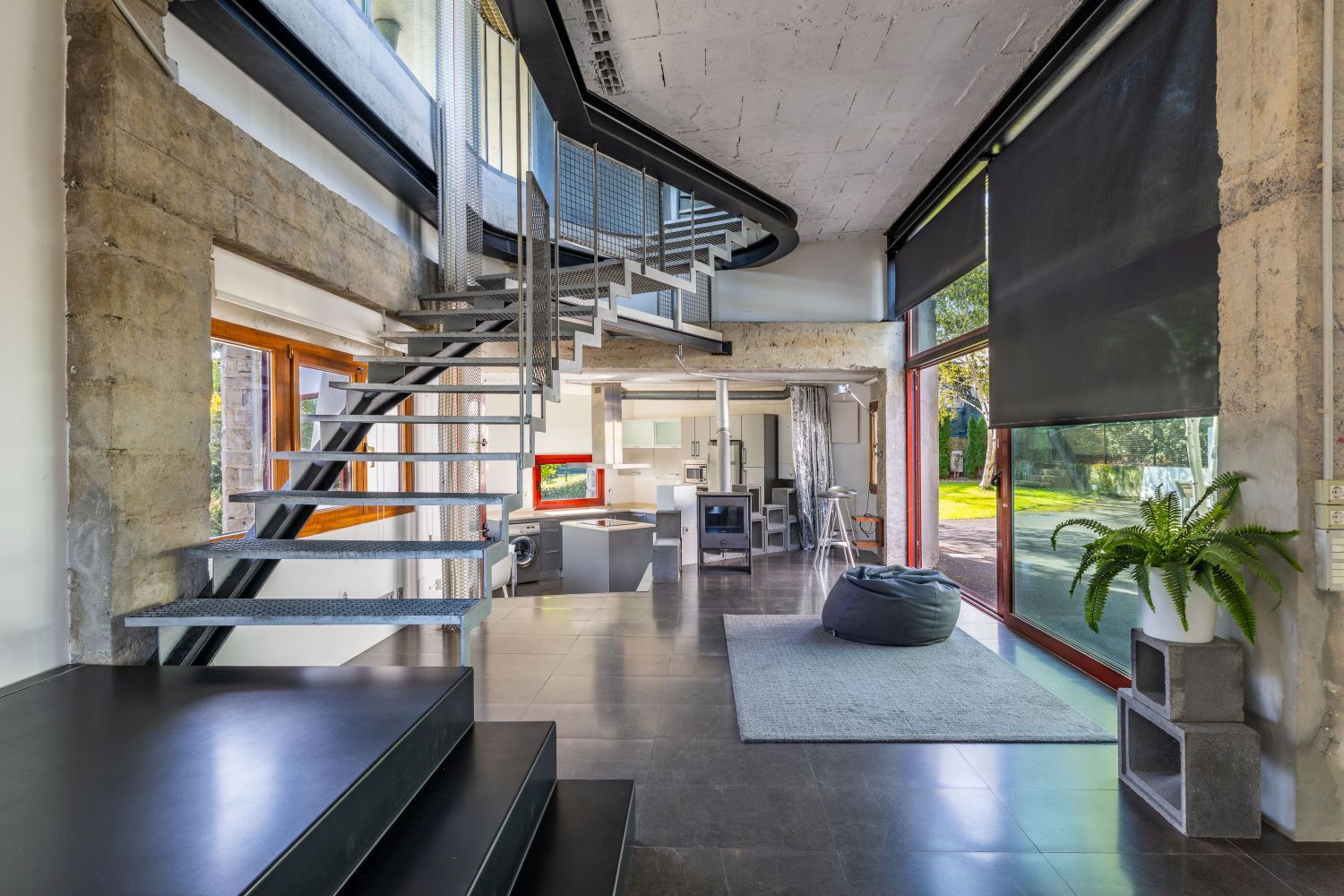 Exclusiva Villa Bifamiliar en venta en un paraíso, ubicada en el Alto de Zorroaga, en San Sebastián