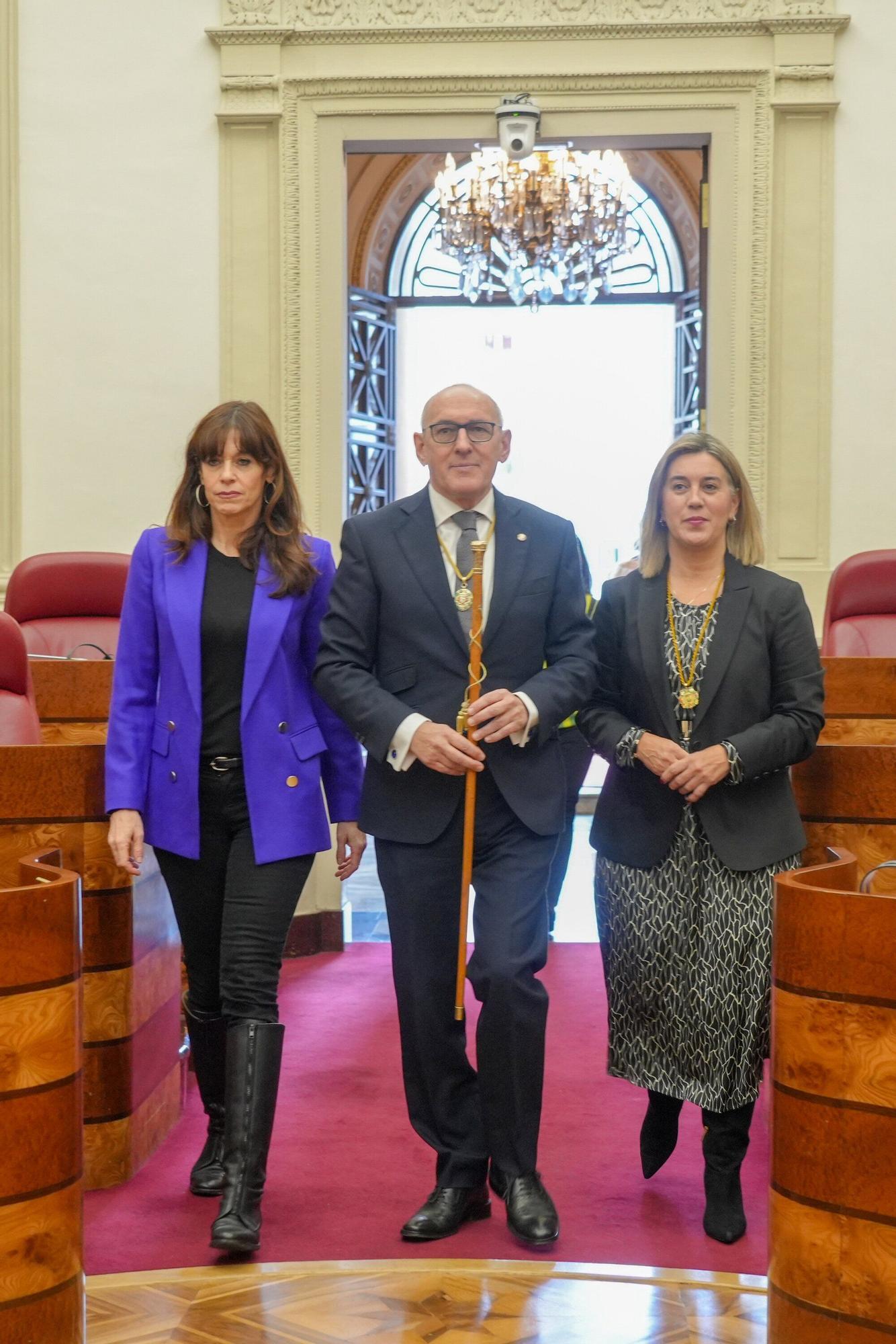 En imágenes: Pleno Tradicional de noviembre de Juntas Generales