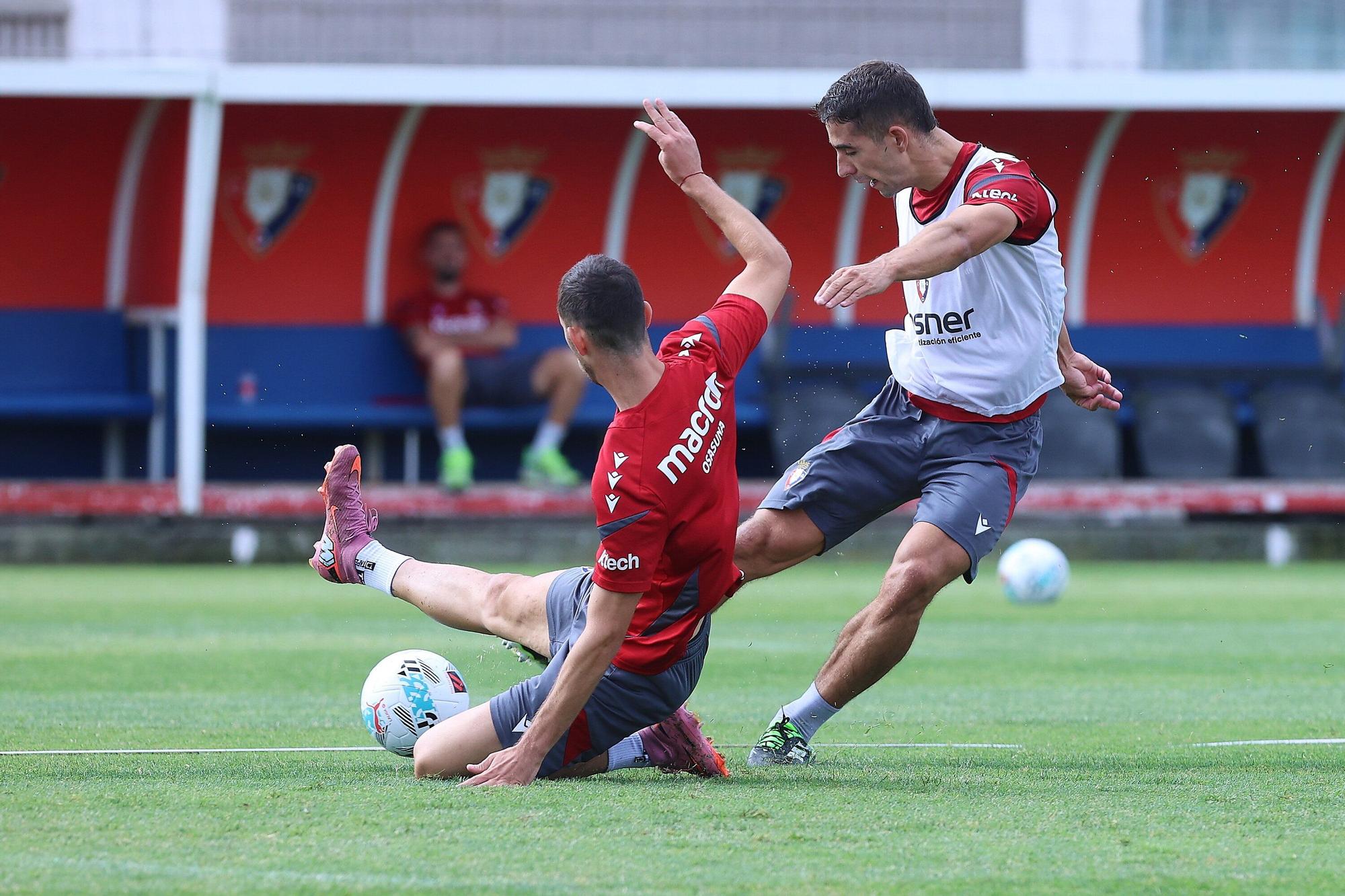 Fotos del entrenamiento de Osasuna (lunes 1 de septiembre de 2025)