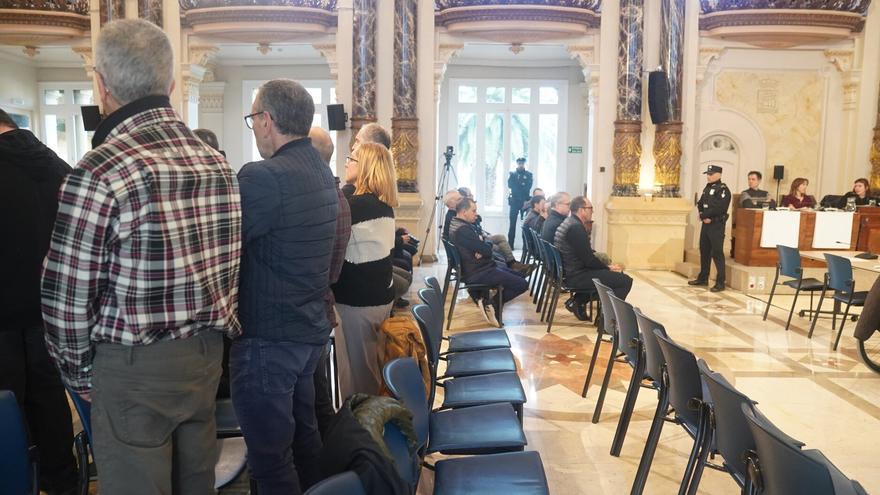 Los taxistas de Donostia dan la espalda al PP por las licencias VTC