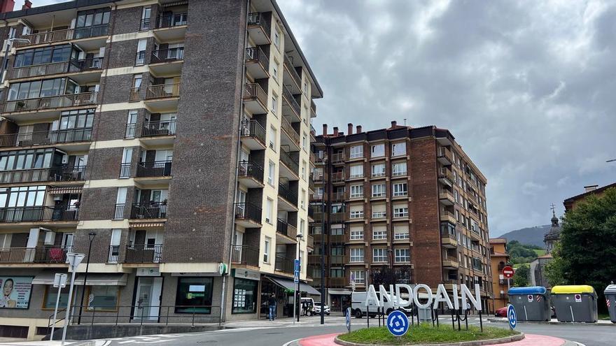 Dos heridos tras una explosión de gas en una vivienda en Andoain