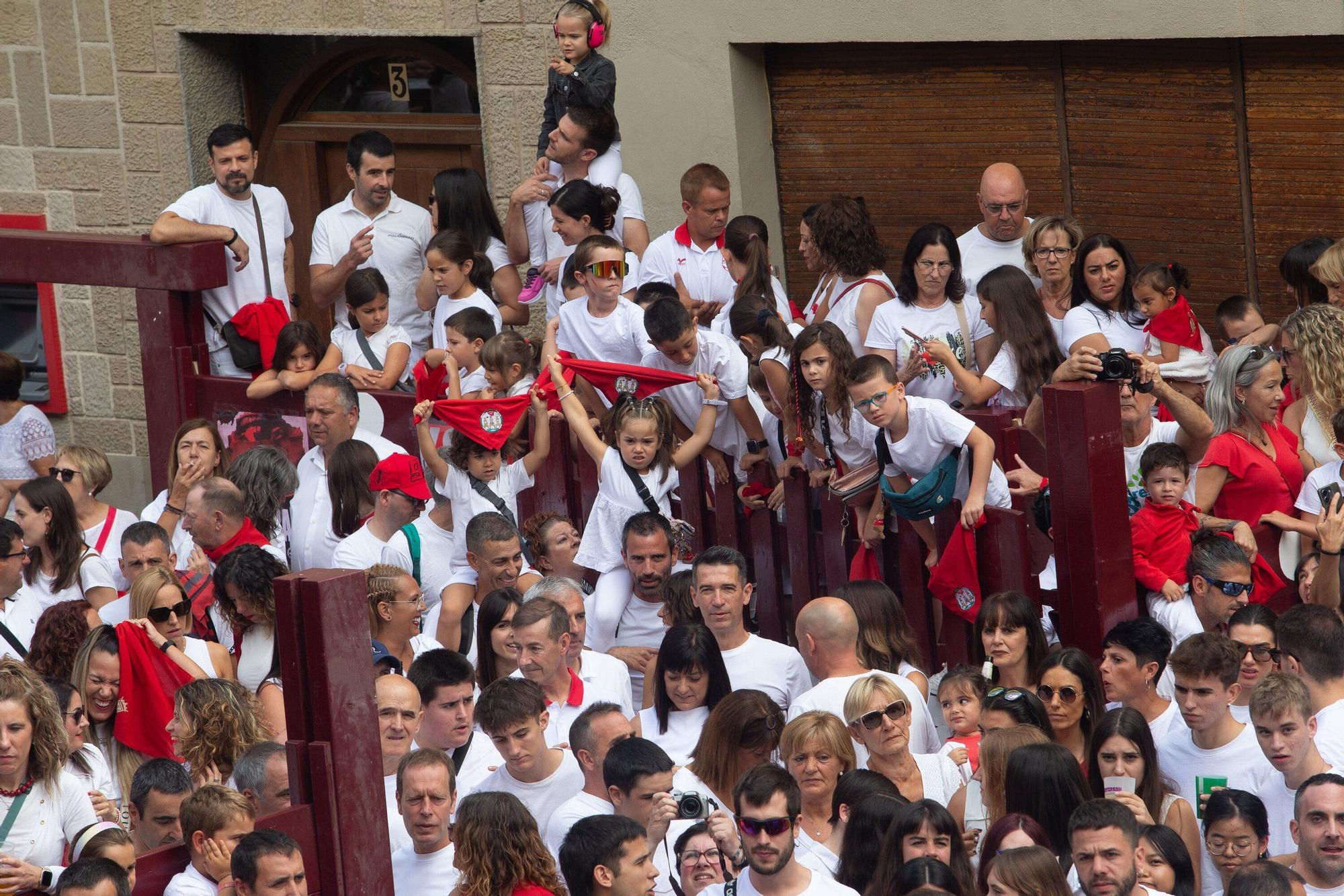 Chupinazo de las fiestas de Puente La Reina / Gares 2025