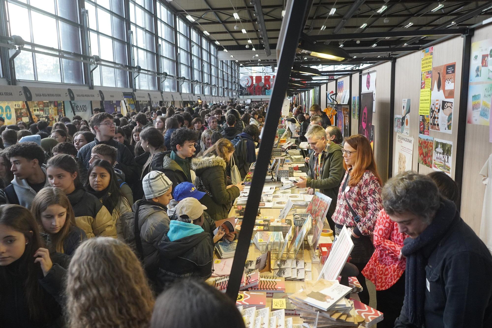 Durangoko Azoka: abre la cita cultural más importante con el Ikasle Eguna