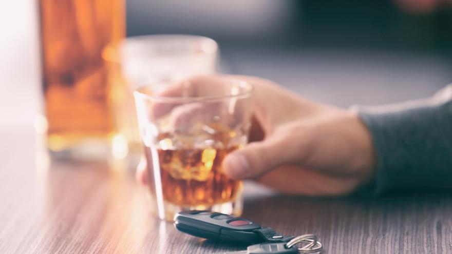 La primera copa que tomas te afecta así al volante aunque no bebas más