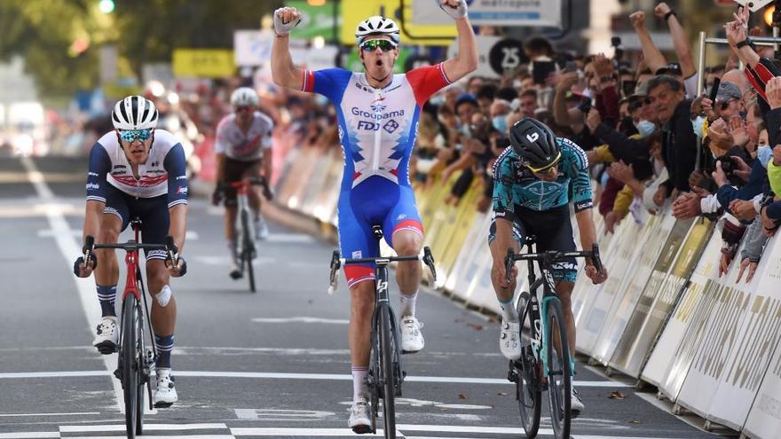 Démare, de la tierra al cielo