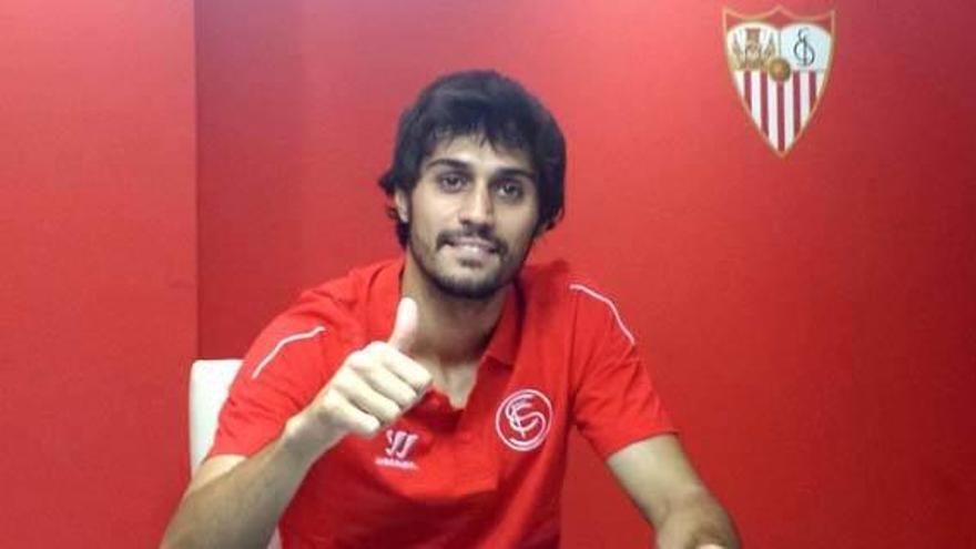 Arribas ya ejerce como sevillista