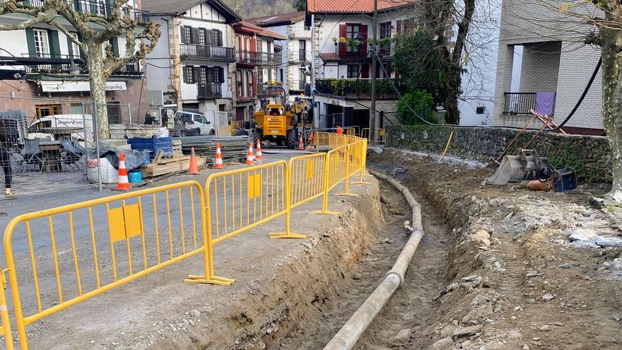 Retirada de tuberías de fibrocemento  en Bera