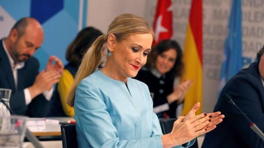 Cifuentes se querellará contra los periodistas que informaron sobre su máster