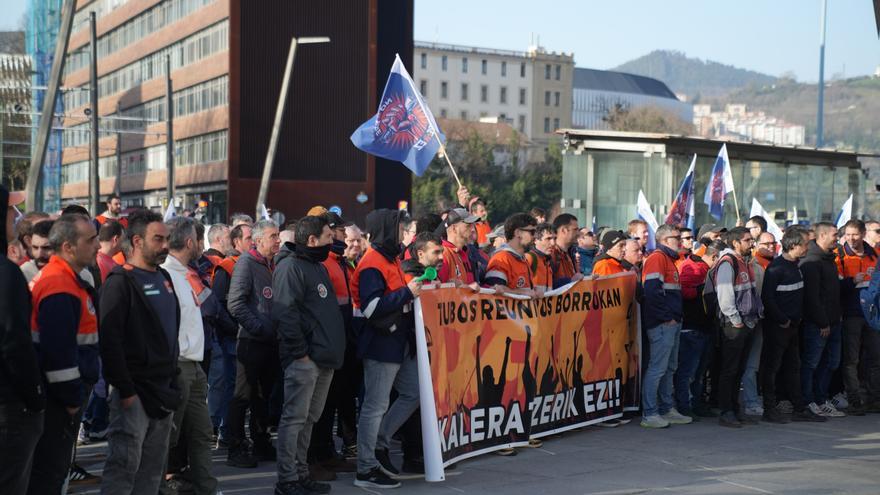 La plantilla de Tubos Reunidos en Trapagaran vota esta tarde si respalda el ERE