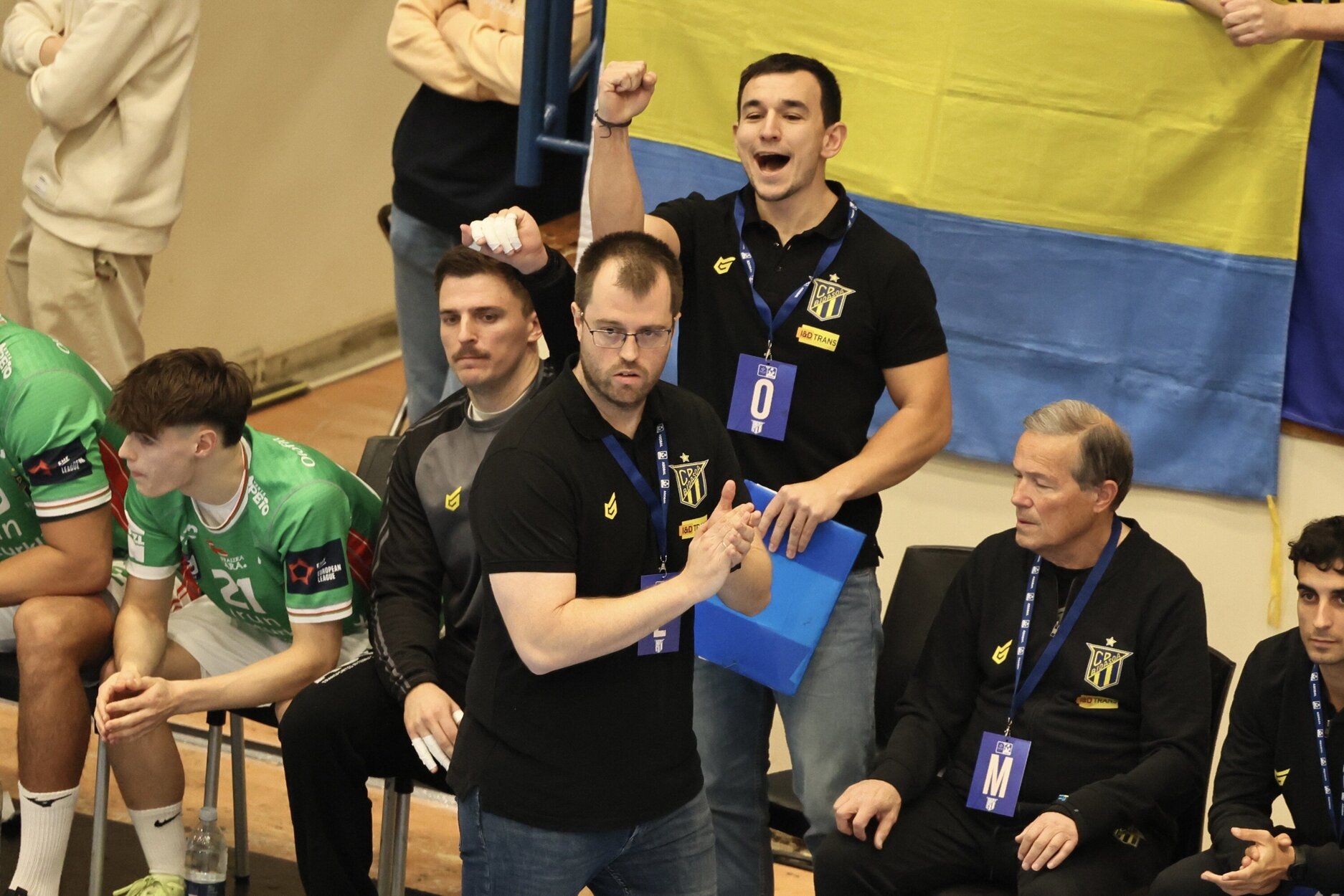 Gran victoria de un Bidasoa vestido de llamativo verde ante el Atlético Valladolid