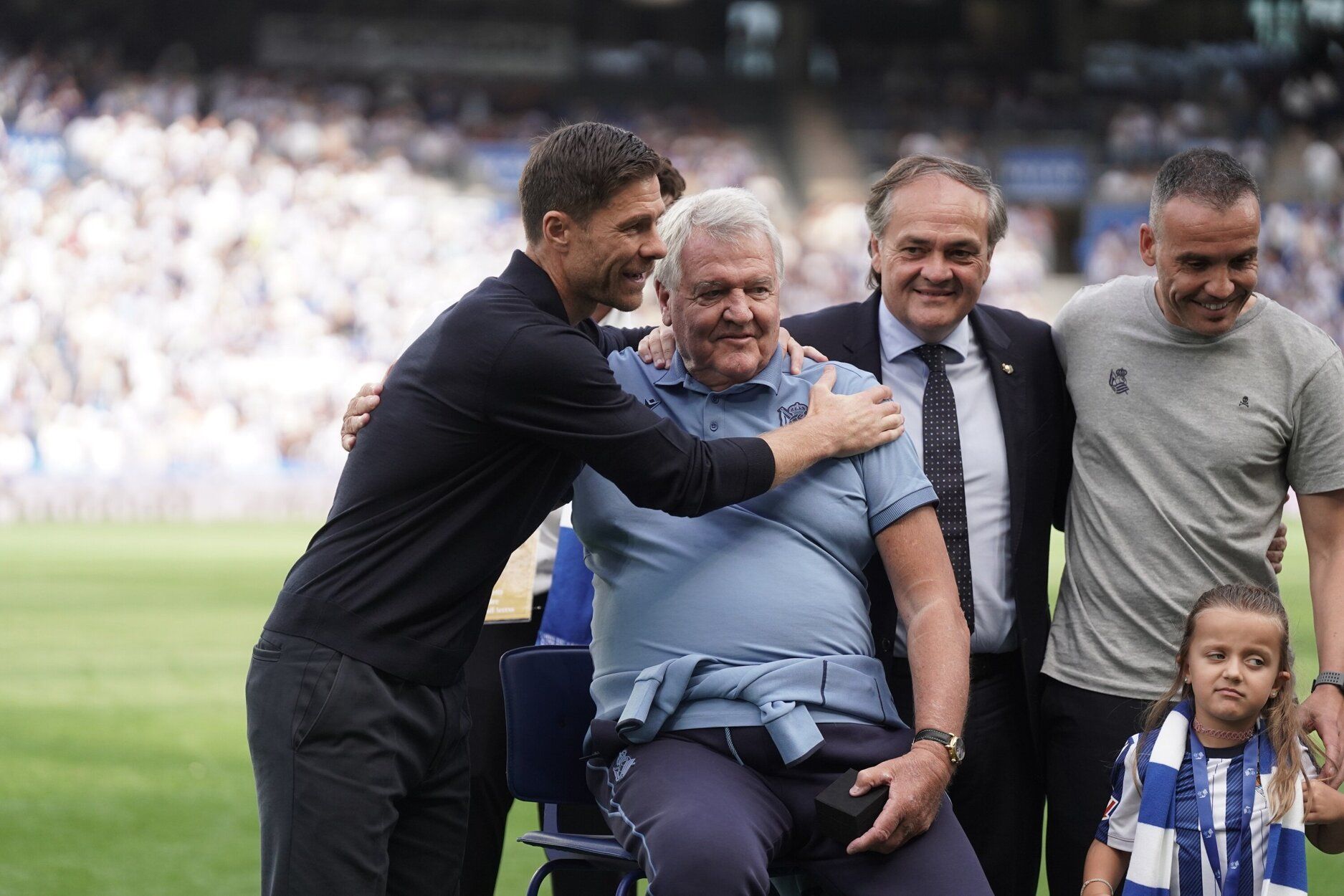 Anoeta homenajea a John Toshack