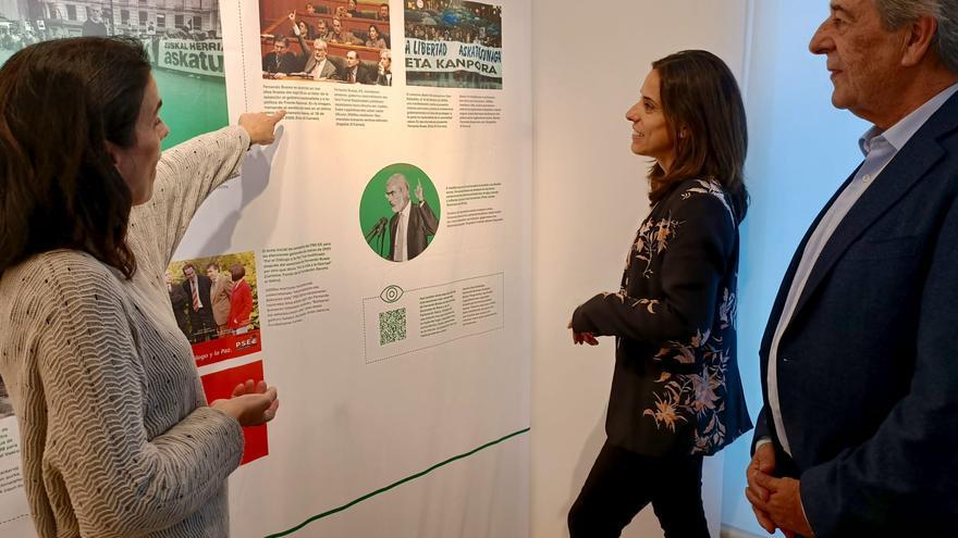 Gernika-Lumo recuerda a Fernando Buesa con una exposición sobre su vida y legado