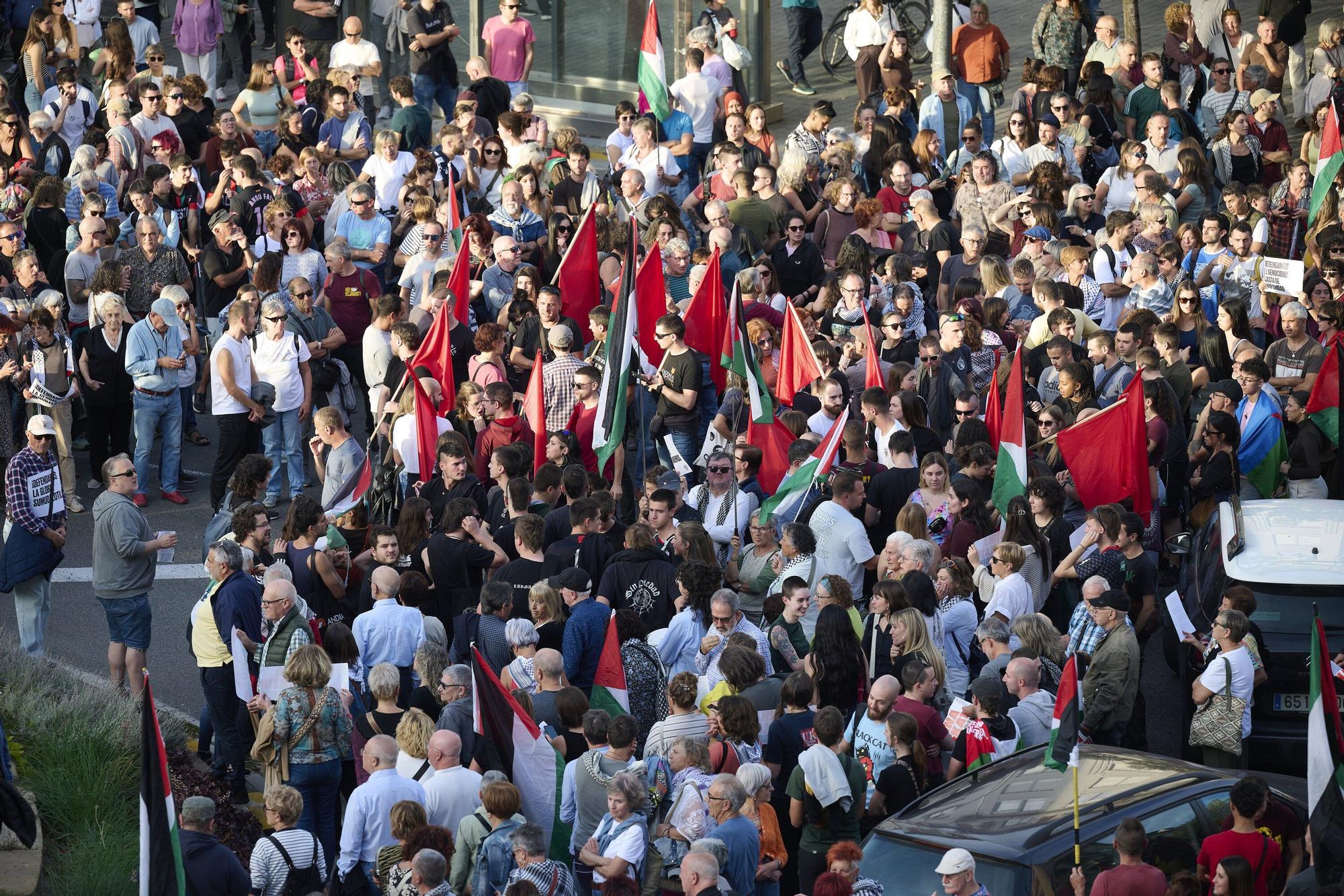 Concentración en Pamplona contra la detención de la flotilla humanitaria a Palestina