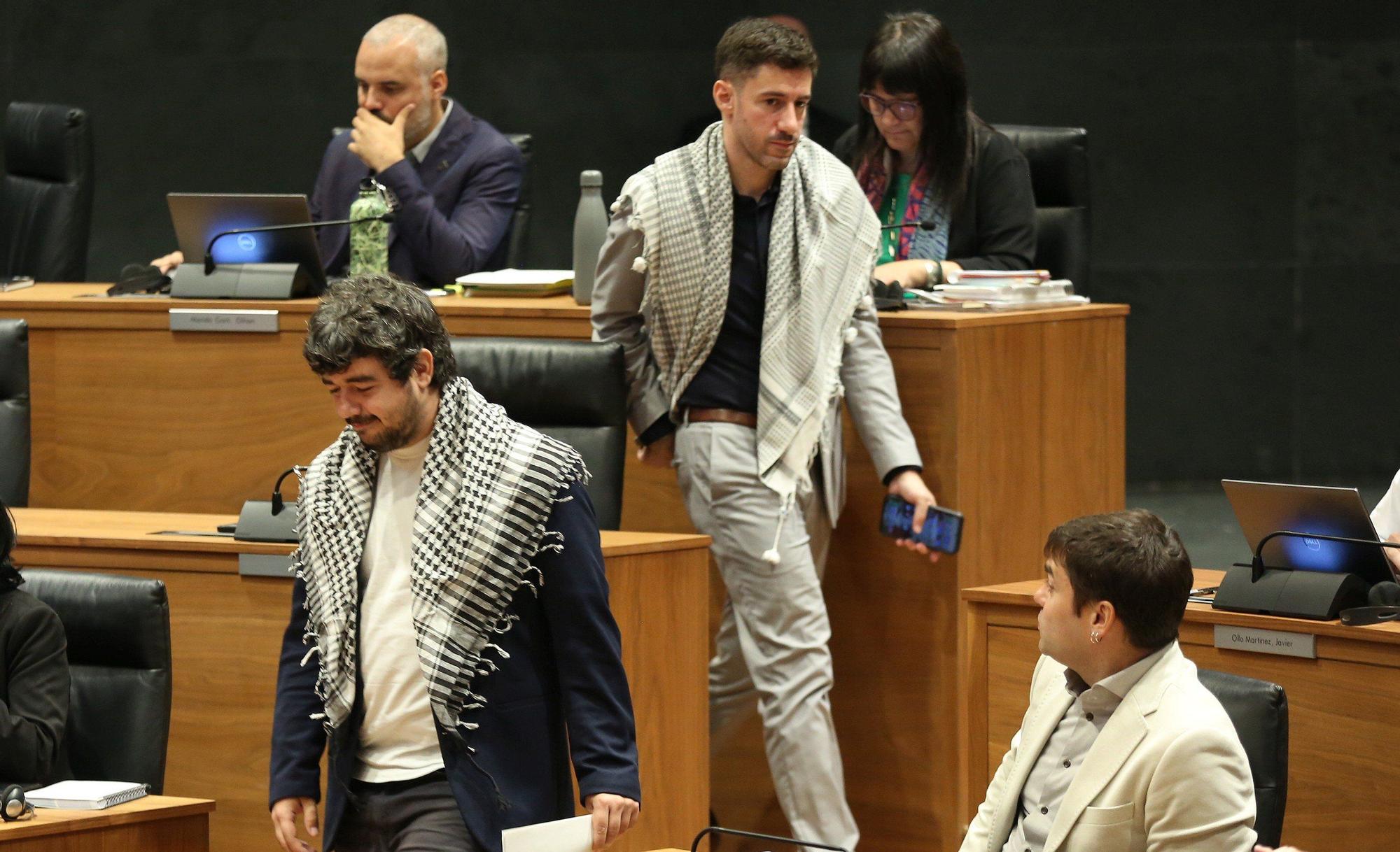 Fotos del pleno del Parlamento de Navarra del jueves 2 de octubre