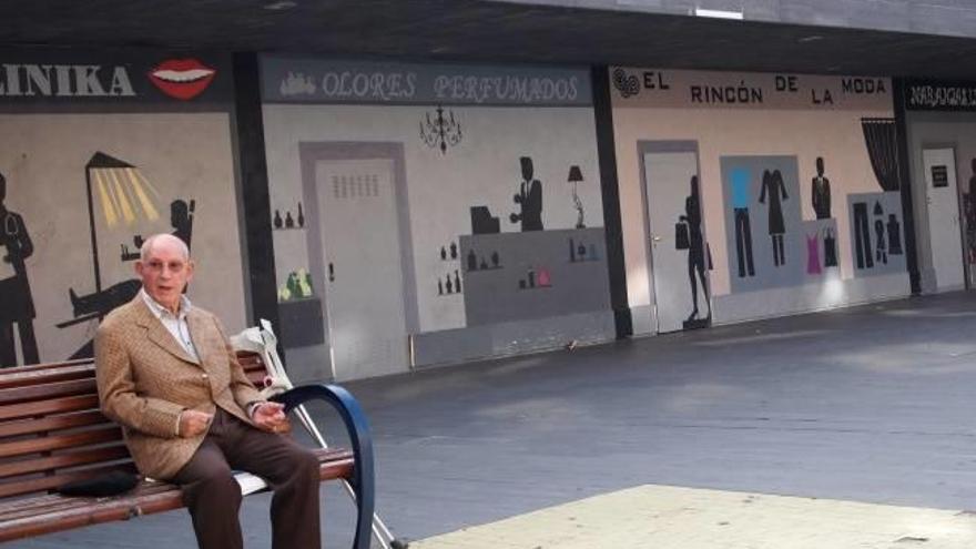 El Ayuntamiento aún posee locales comerciales libres en la plaza de San Roque.