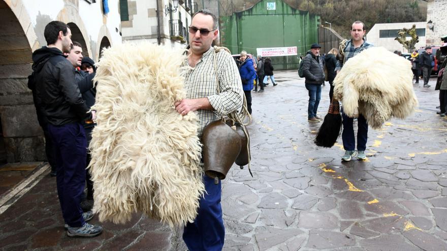 Ituren se moja un poco en carnaval