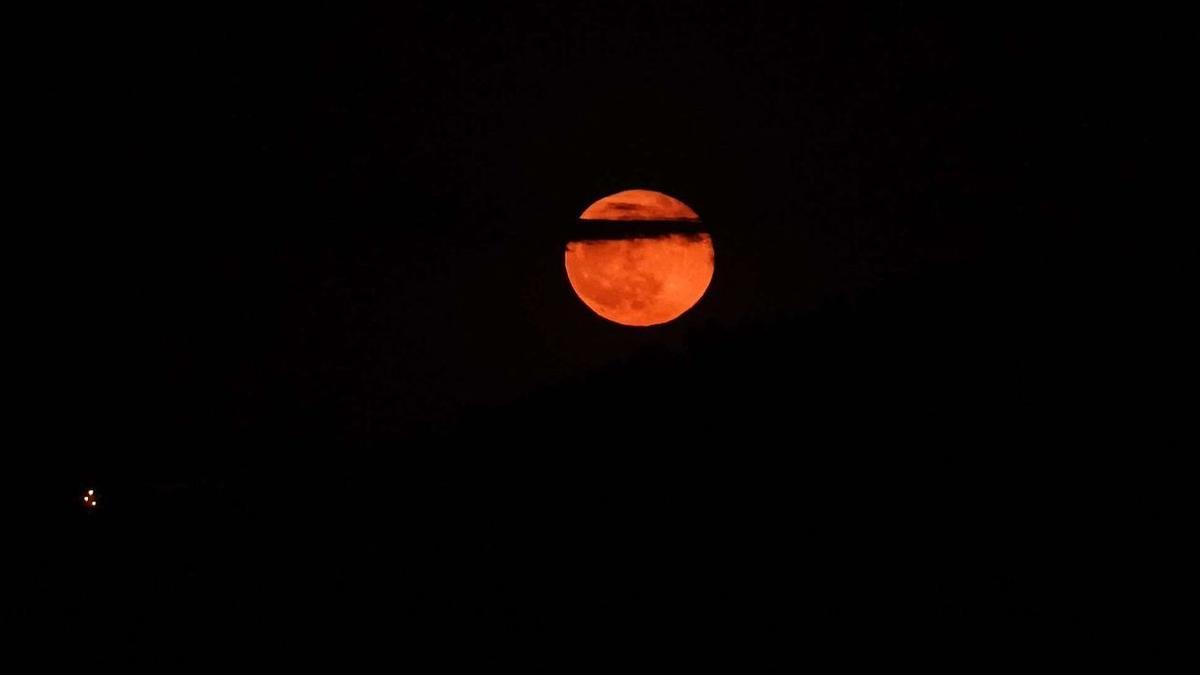 En la imagen vista de la luna de sangre.