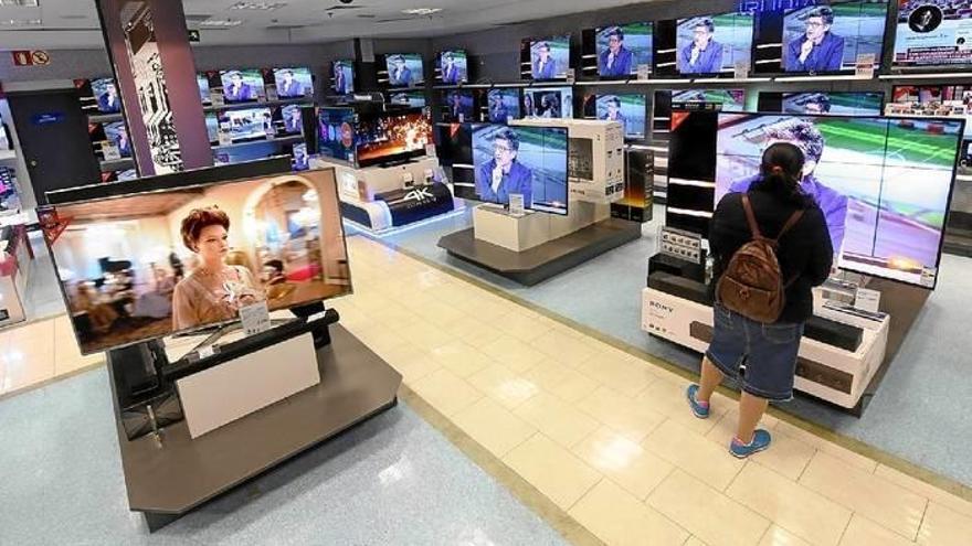 El televisor es el electrodoméstico que más cambiamos; lo mejor es solicitar información de cómo afectarán los cambios que llegan.