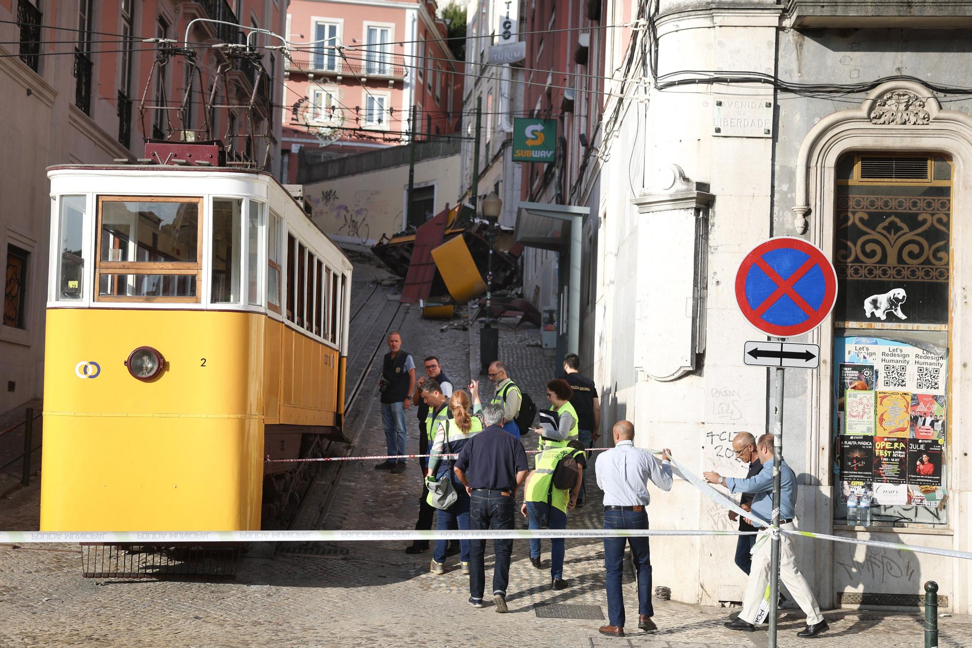 16 muertos en el descarrilamiento del Elevador de Gloria en Lisboa