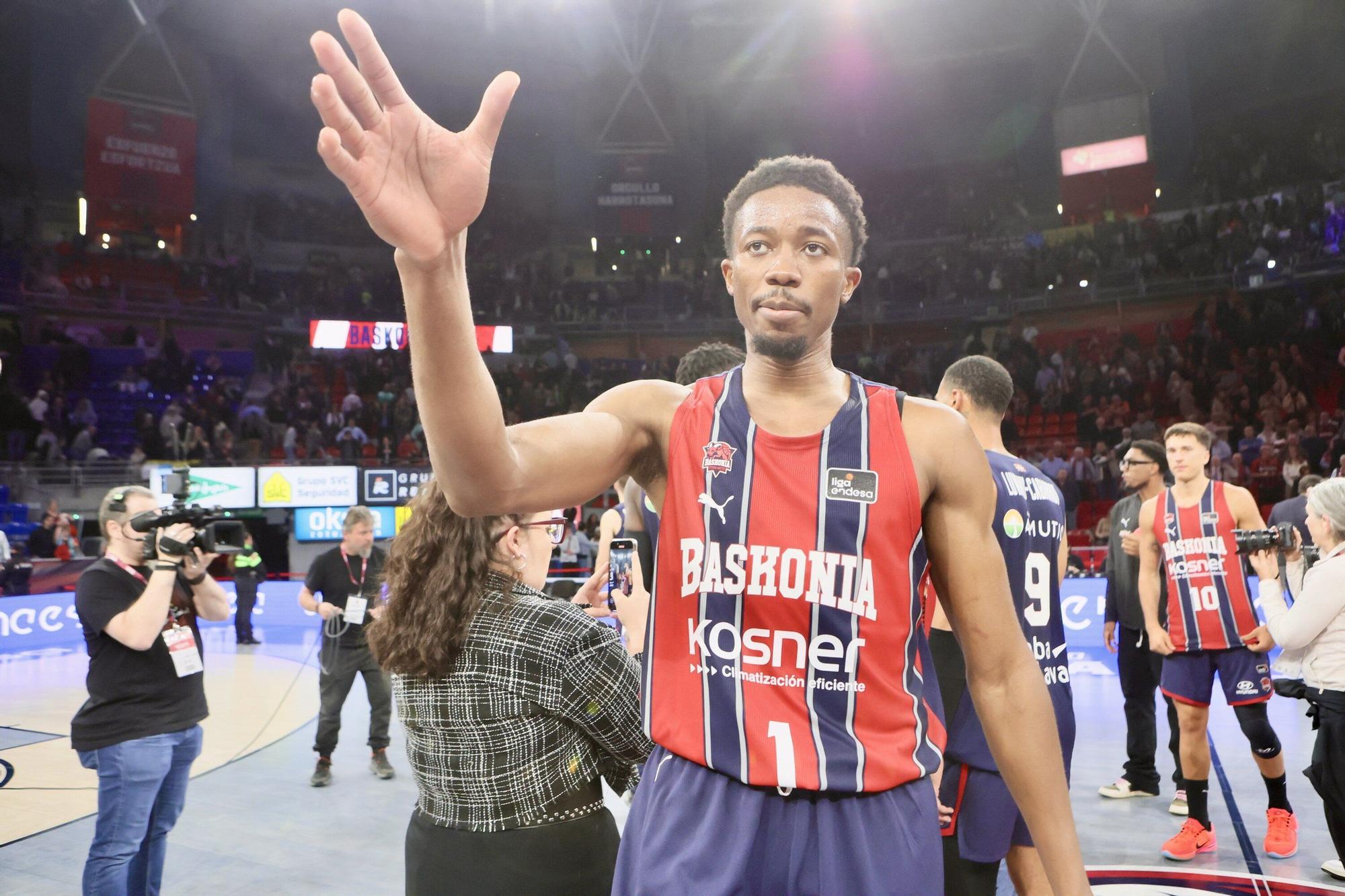 Todas las imágenes del Baskonia - La Laguna Tenerife (89-79)