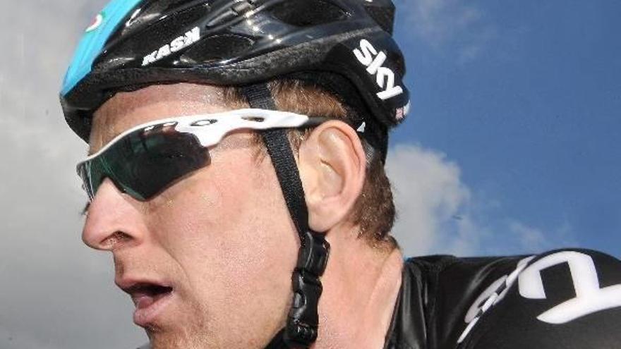 Wiggins se despide del Giro por su infección pulmonar