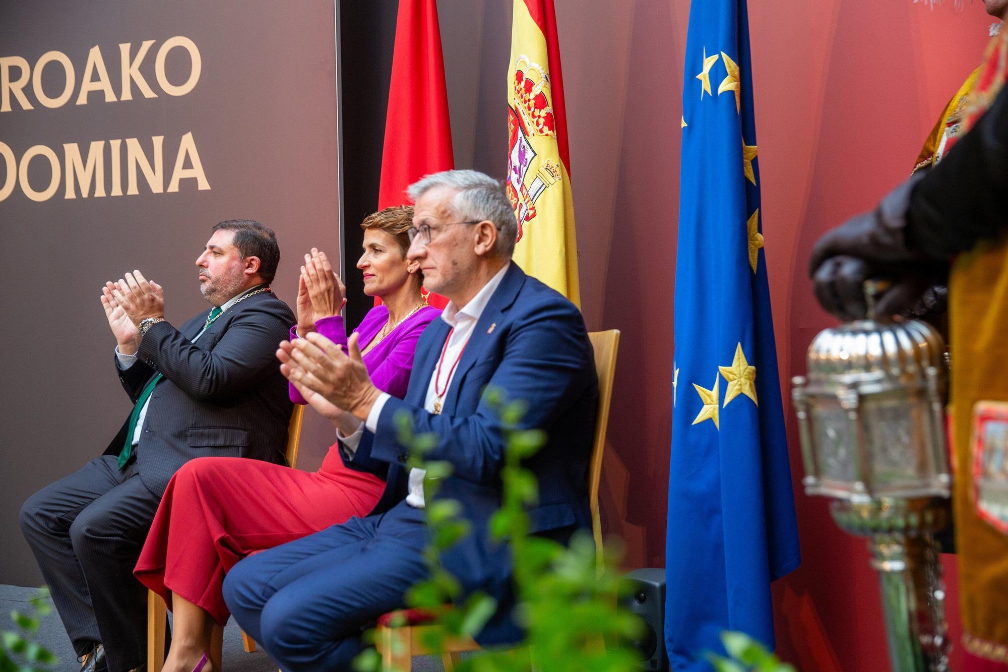 Fotos de la entrega de la Medalla de Oro de Navarra a Manuel Torres a título póstumo
