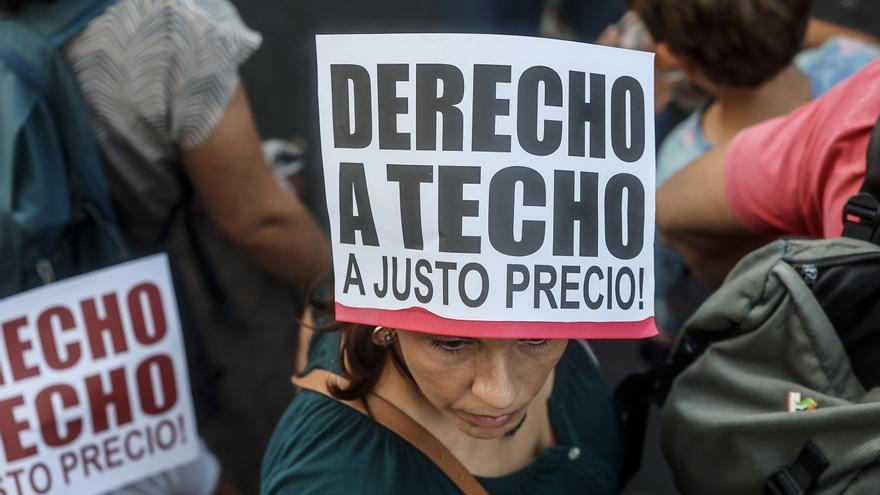 Tres de cada cuatro personas culpan a los pisos turísticos del recorte de la oferta de alquiler en el Estado