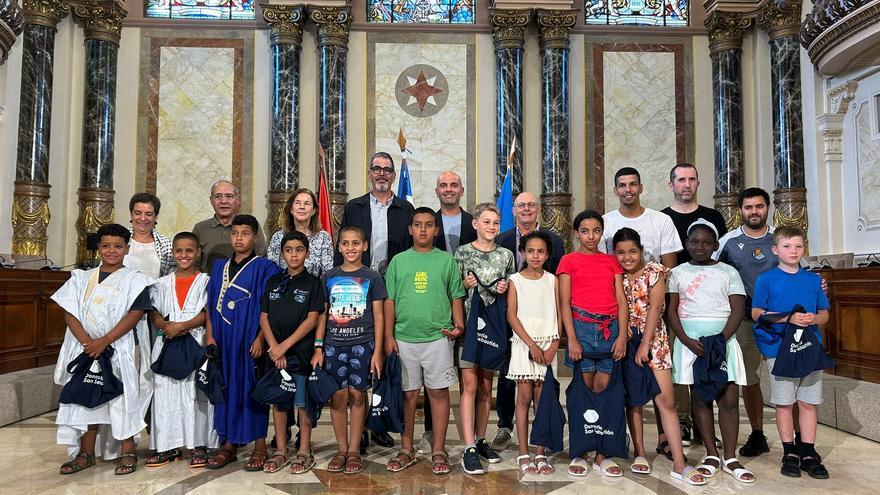 24 niños y niñas saharauis y ucranianos veranearán en Donostia
