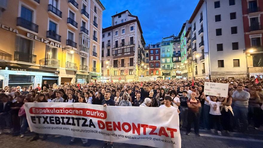 Pamplona clama por el derecho a la vivienda y contra la especulación inmobiliaria
