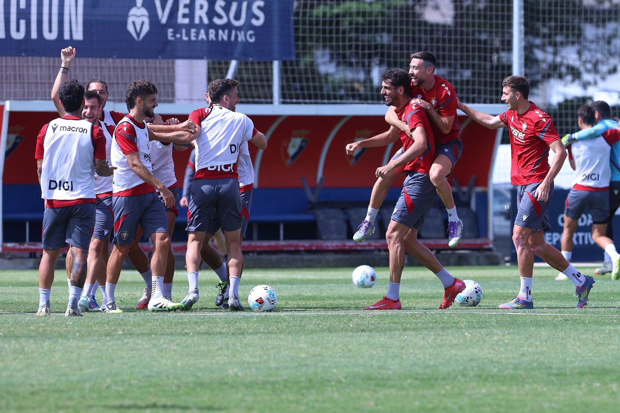 Fotos del entrenamiento de Osasuna (25/07/2025)