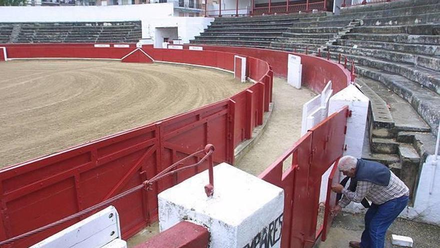 Vista general de la plaza de toros de Estella, escenario del I Summer Festival.