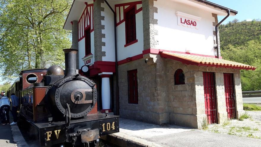 Burdinbidearen Euskal Museoak lurrunezko sei tren aterako ditu datozen egunetan