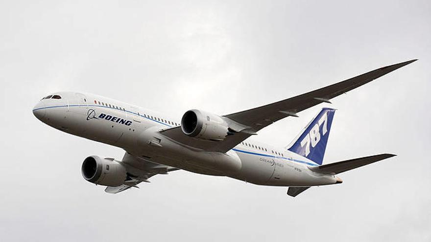 Vista del nuevo avión comercial de Boeing, el B787 Dreamlier.